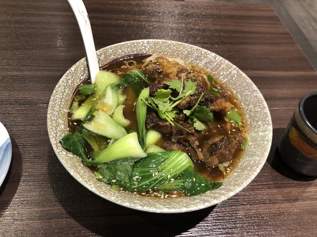 Szechuan Noodle Bowl - Photo 1
