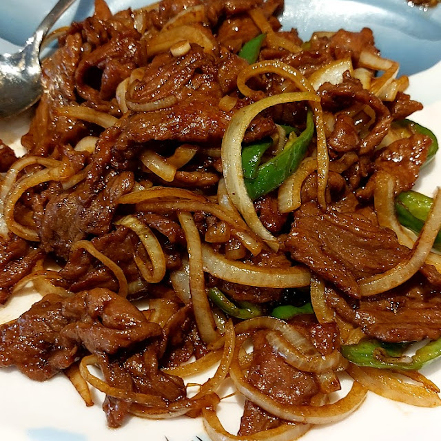 Beef with Pepper and Onions