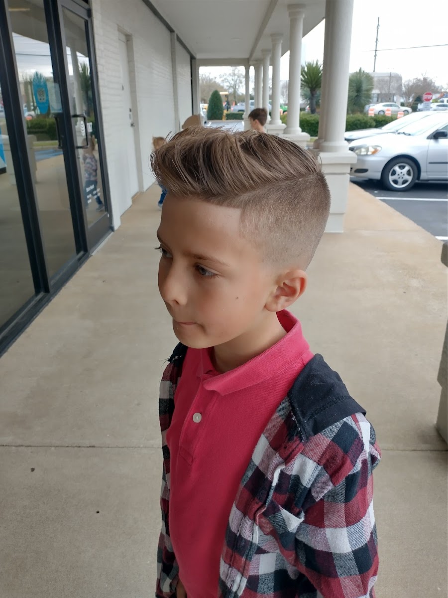 Dapper St. Barbershop - Photo 4