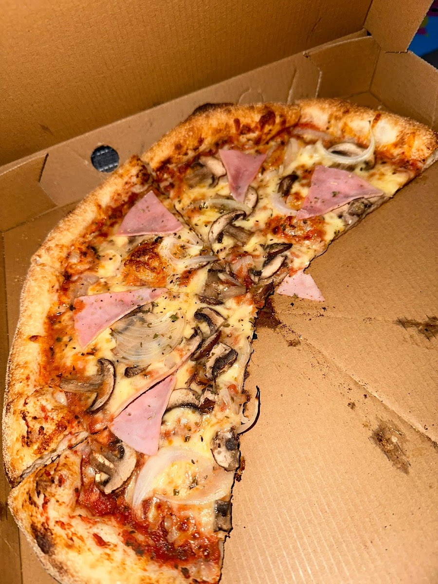 Pinocchio Italian Takeaway - Photo 6