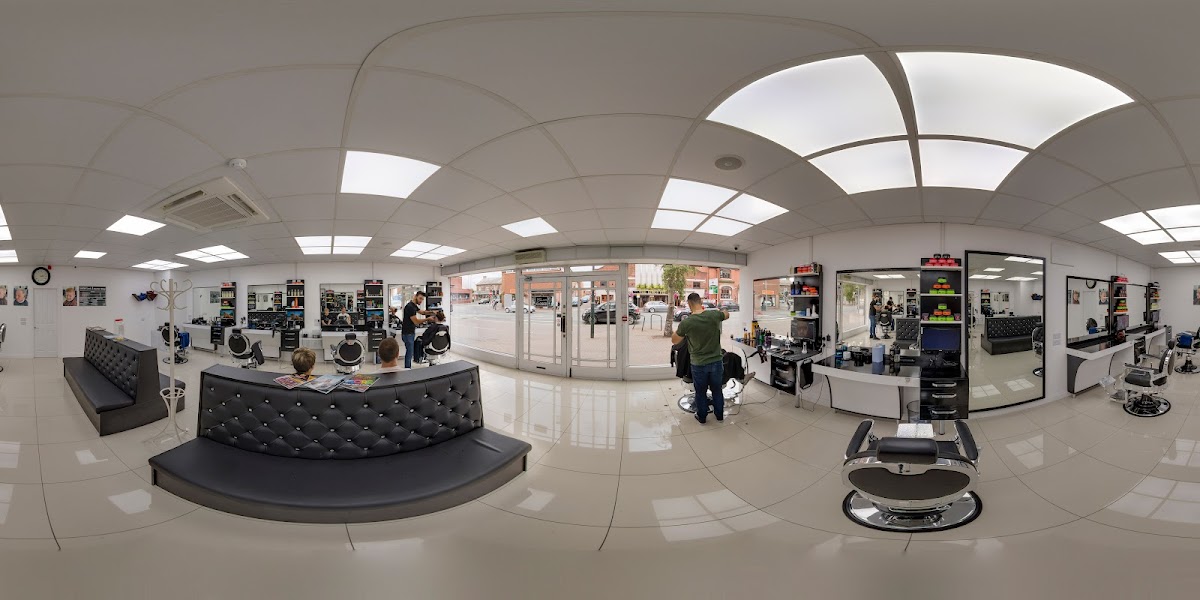 London Look barber shop - Photo 4