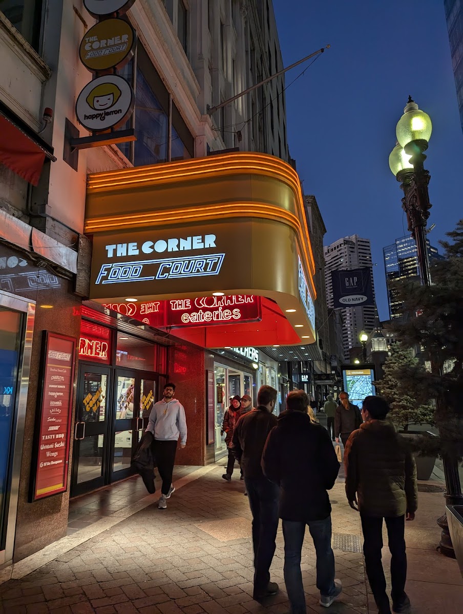 The Corner Mall Food Experience - Photo 2