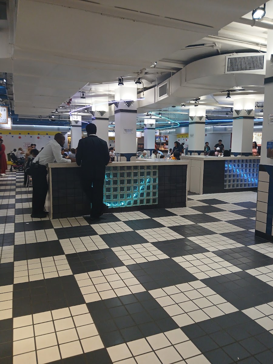The Corner Mall Food Experience - Photo 4