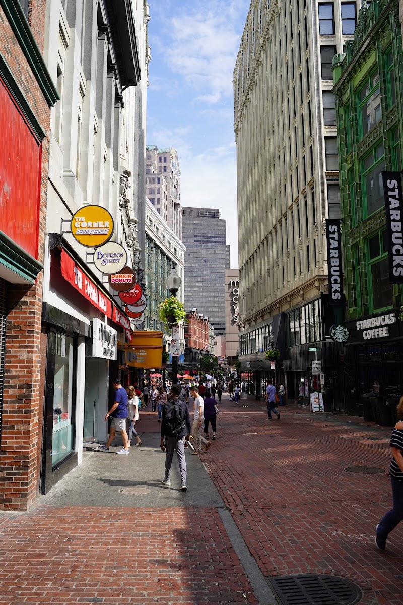 The Corner Mall Food Experience - Photo 8
