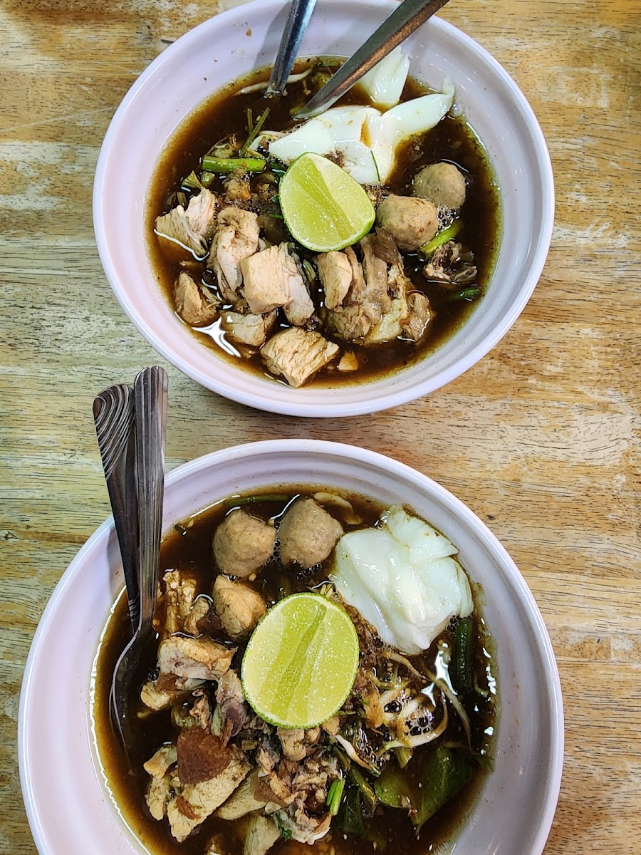Restoran Mahizan Ikan Bakar - Photo 2