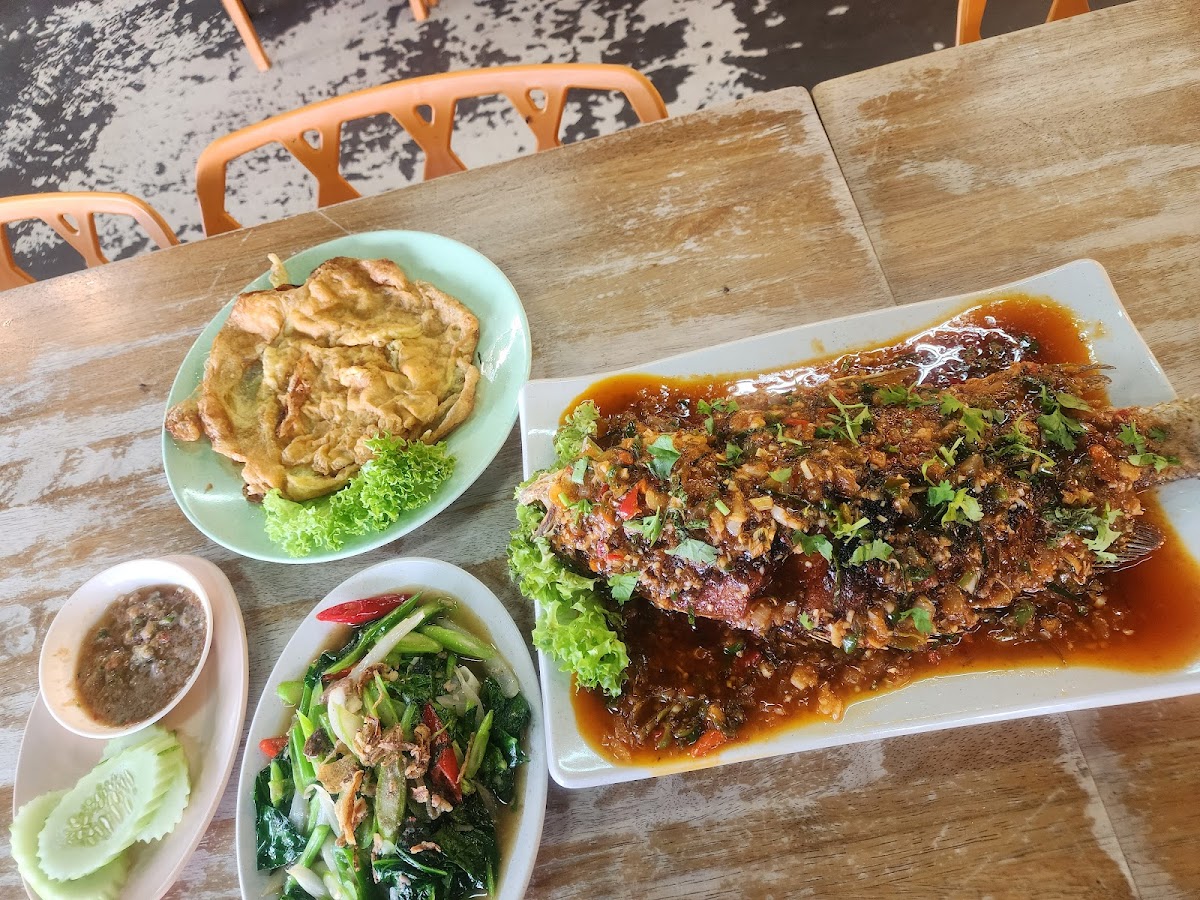 Restoran Mahizan Ikan Bakar - Photo 4
