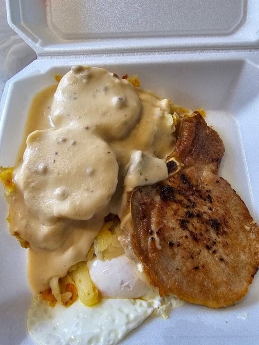 Flo's Family Restaurant - Photo 2