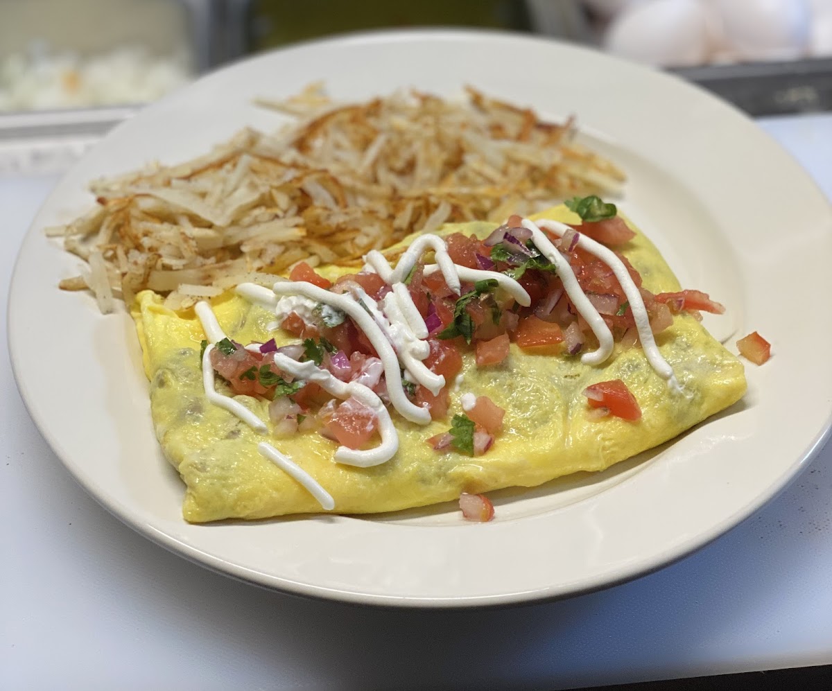 Geo's Restaurant Breakfast & Lunch - Photo 3