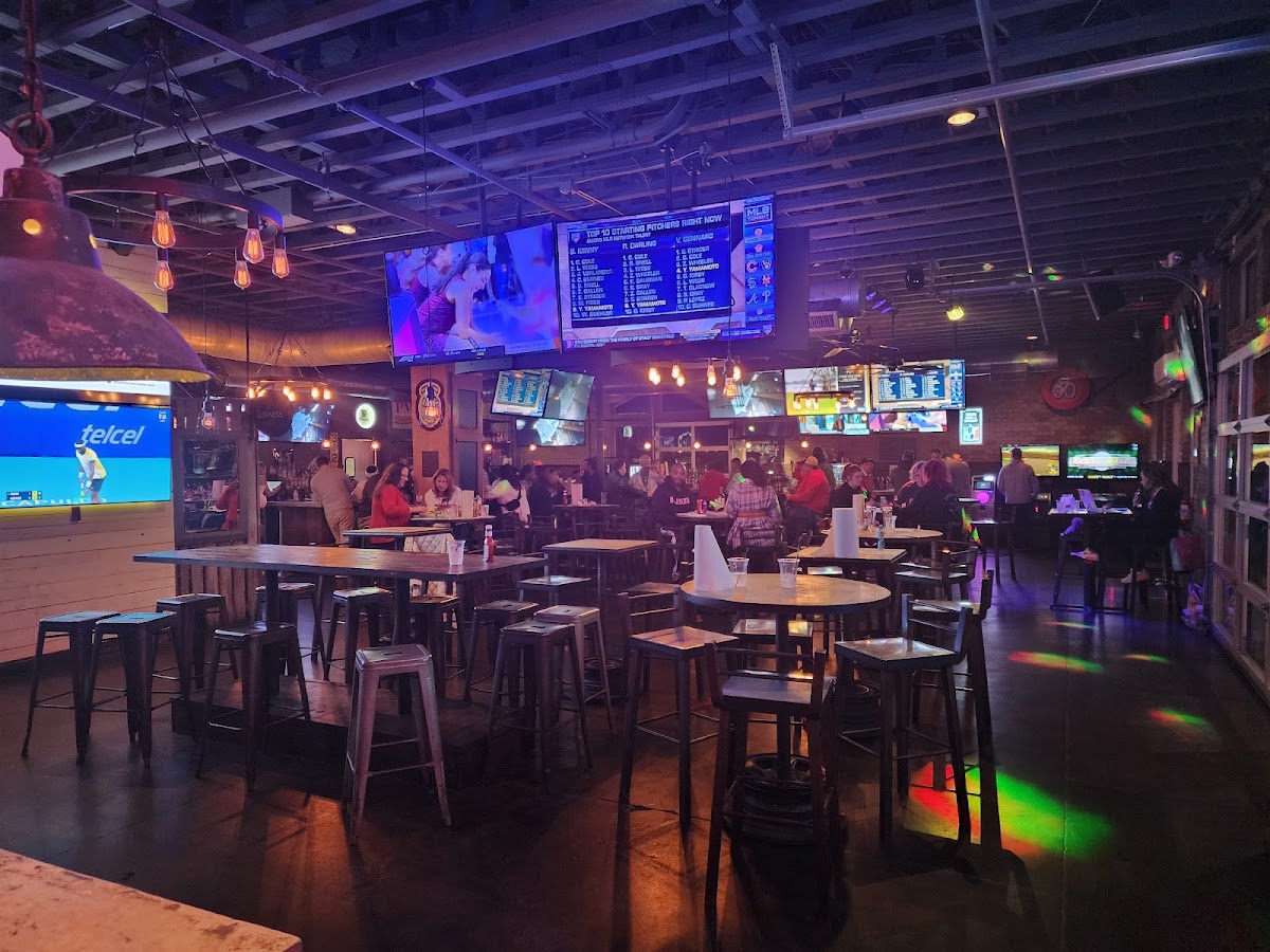 Bradshaw Social House - Photo 3