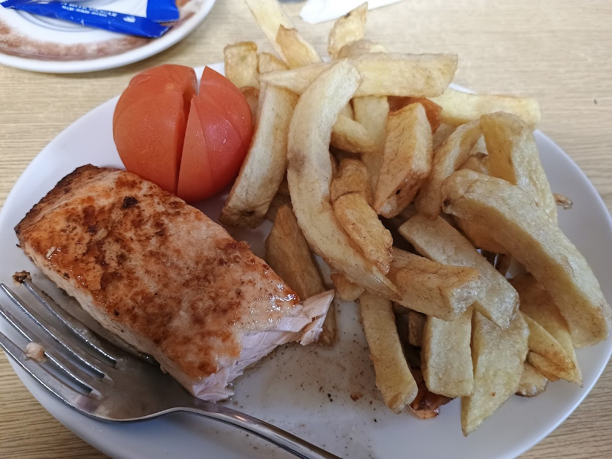 Central Fish Restaurant - Photo 1