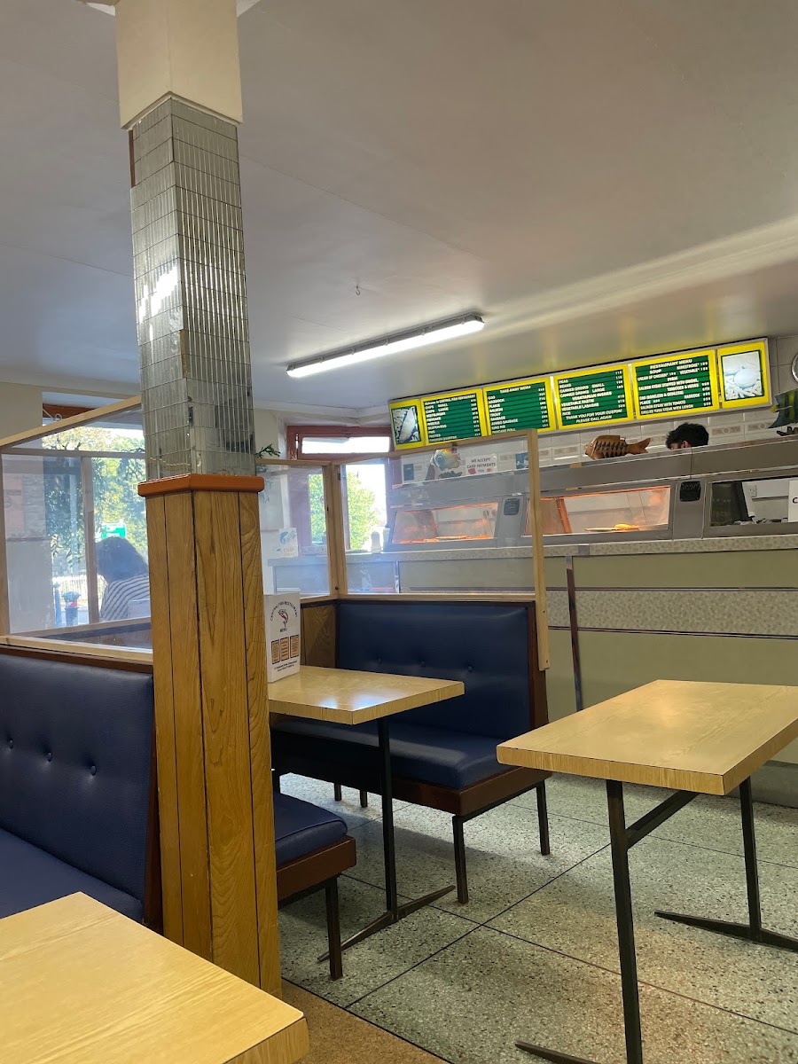 Central Fish Restaurant - Photo 3