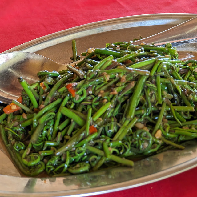 Stir Fried Kangkung with Garlic