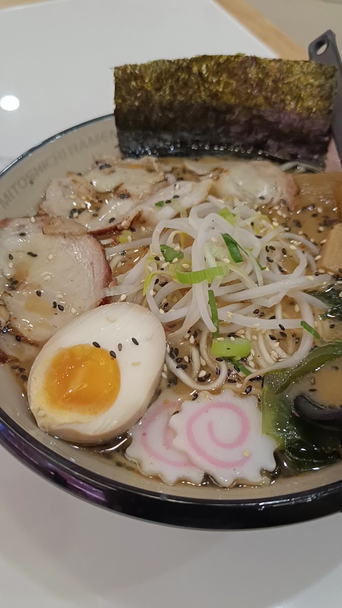 Mitoshichi Ramen - Photo 8