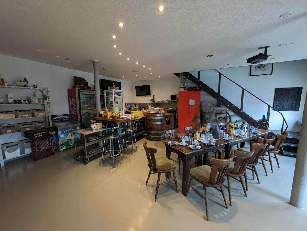 Storkes Biohof Hofladen & Café