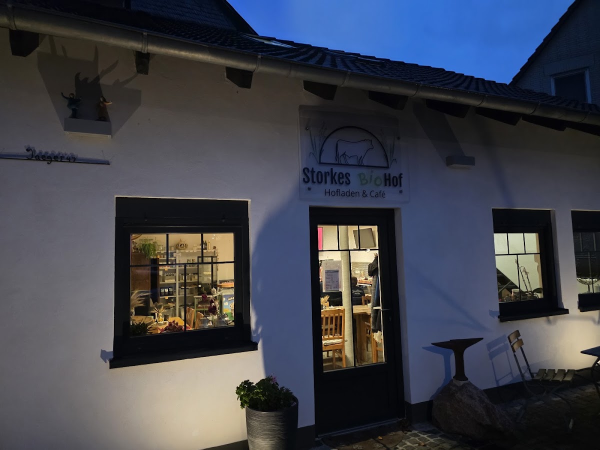 Storkes Biohof Hofladen & Café - Photo 2
