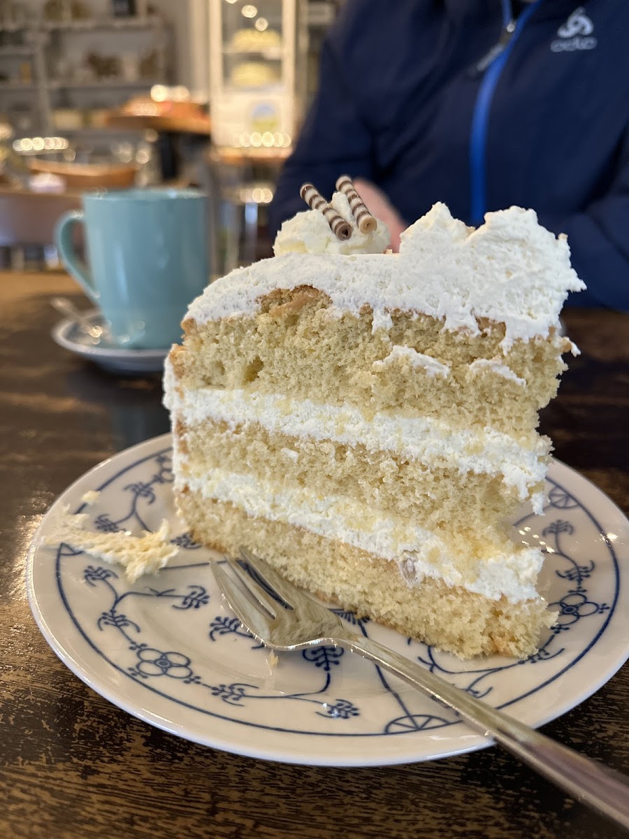 Storkes Biohof Hofladen & Café - Photo 4