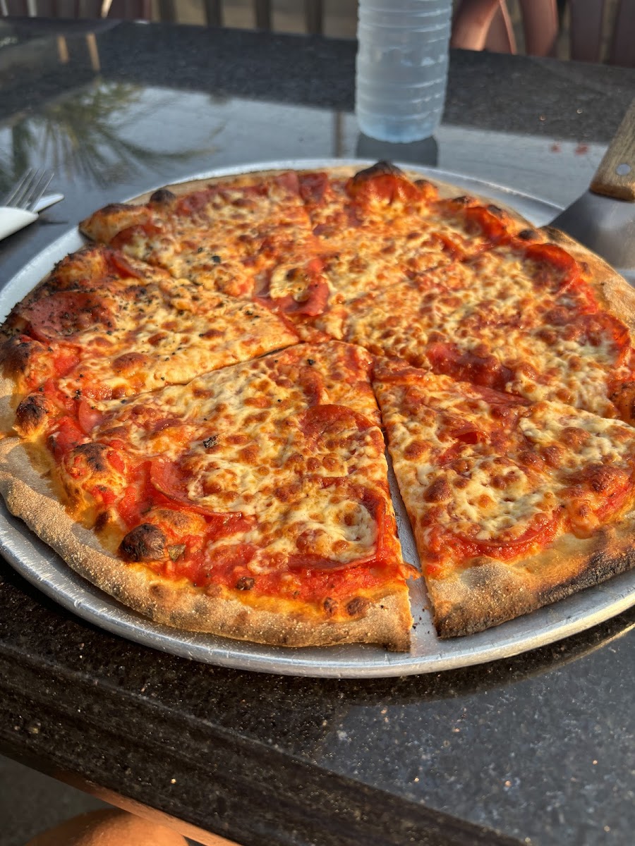 Dino's Wood Burning Pizza - Photo 3