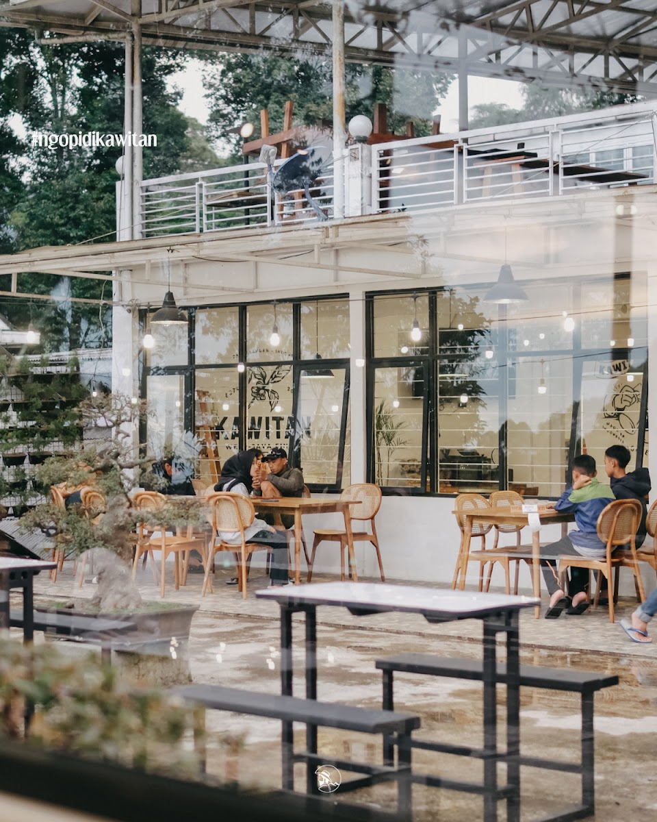 Kawitan Coffee & Eatery