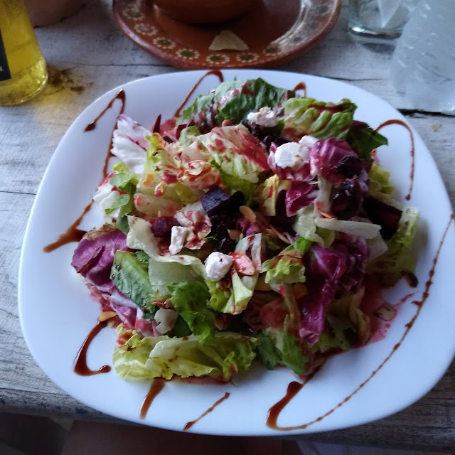 Mismaloya Salad