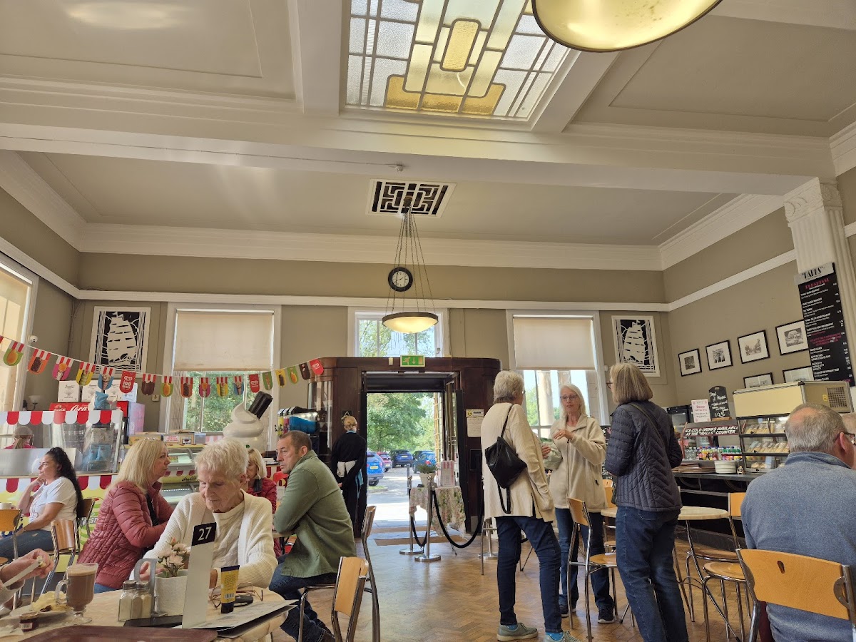 Park's Art Deco Café - Photo 6