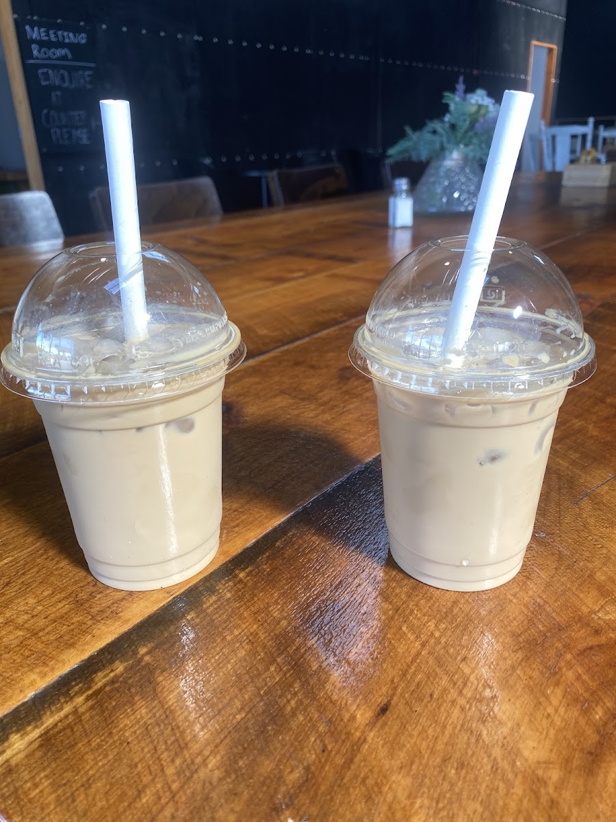 Coops Cafe - Photo 3