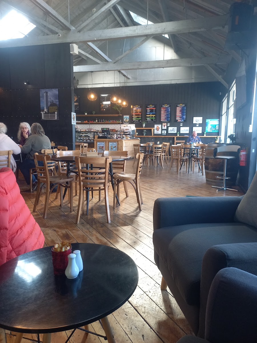Coops Cafe - Photo 5