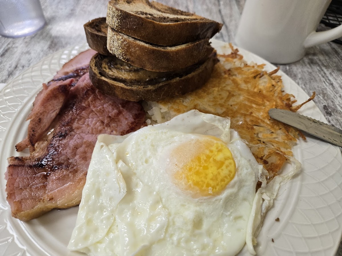 Gristmill Cafe - Photo 5
