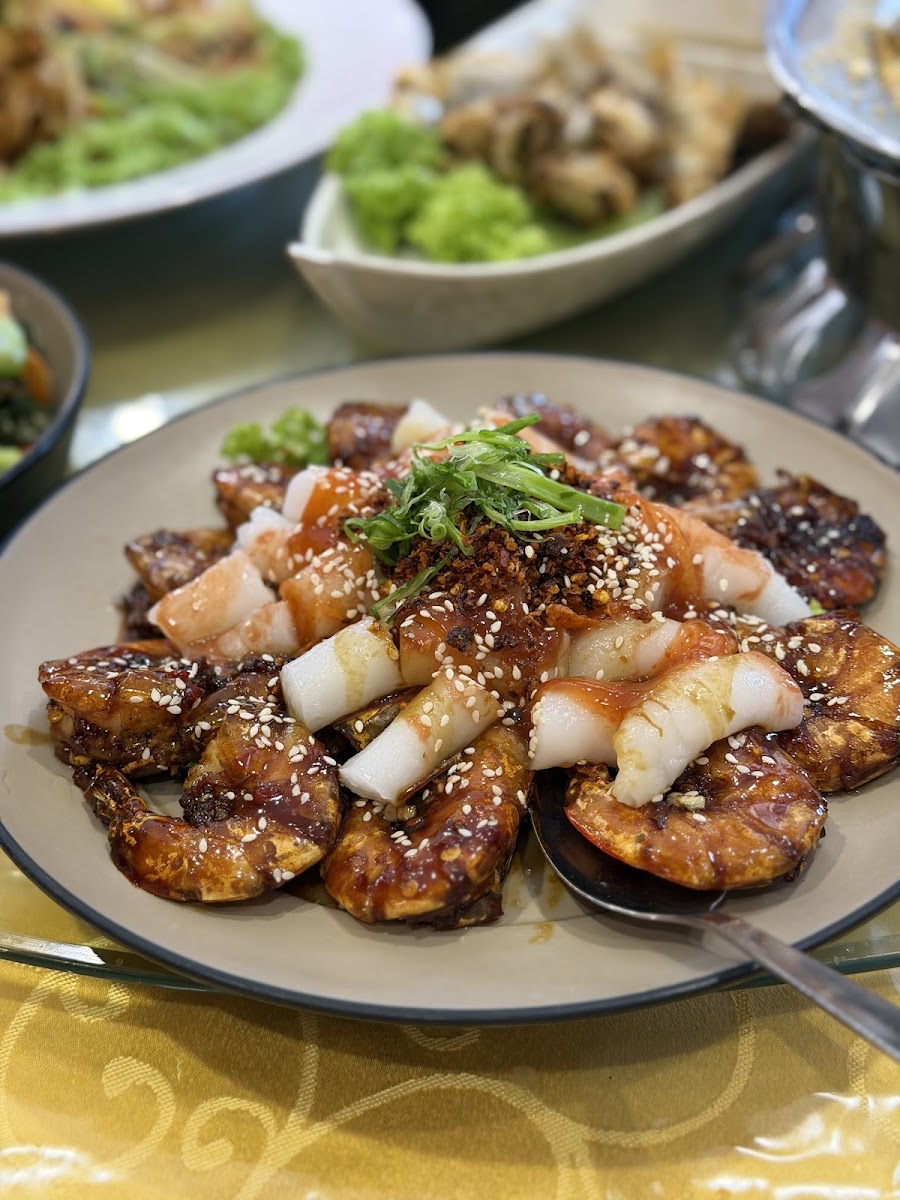 Hooray Seafood Restaurant - Photo 2