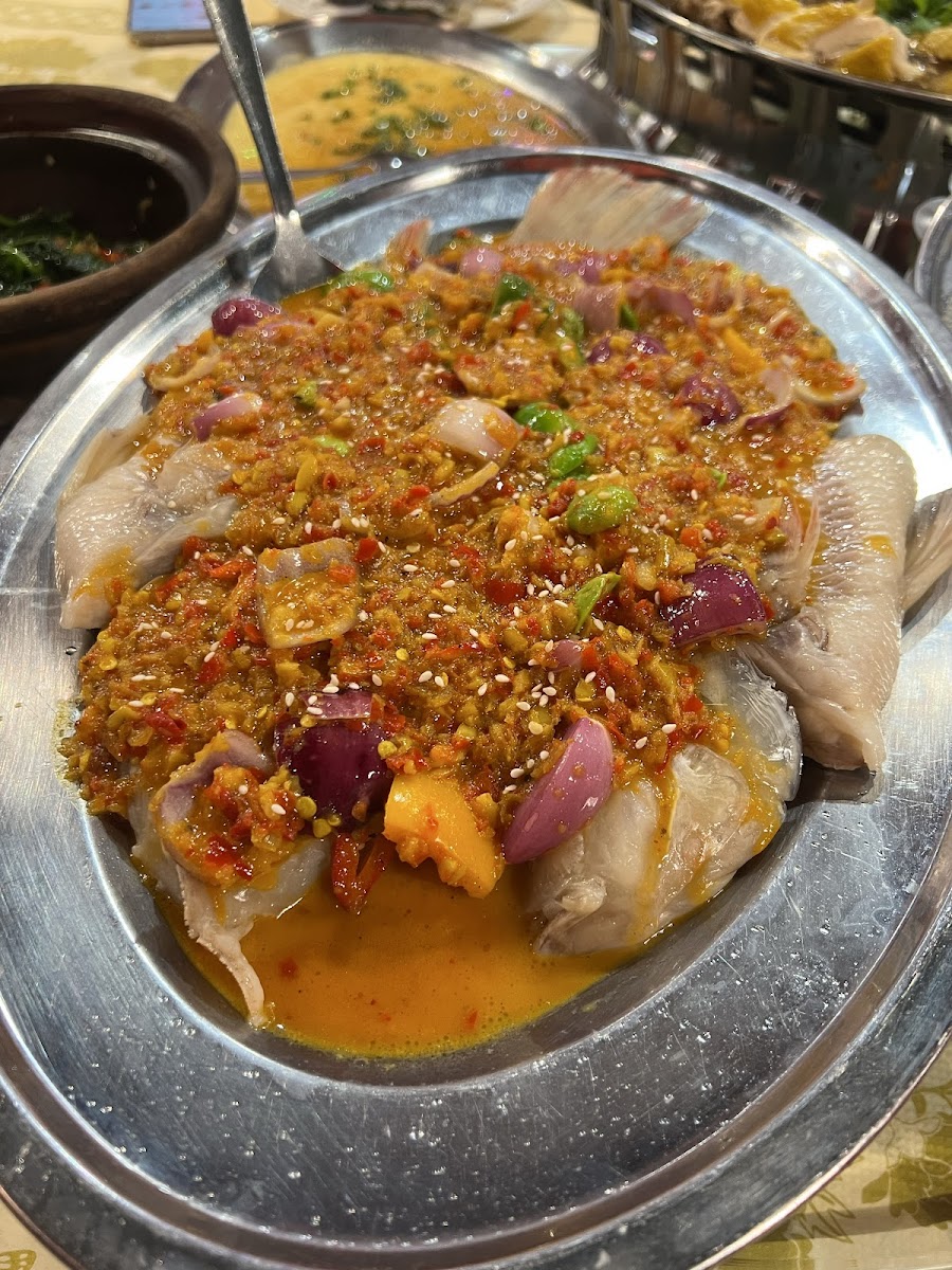 Hooray Seafood Restaurant - Photo 3
