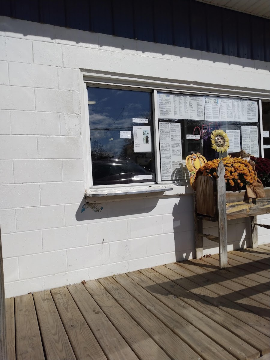 Main Eatery - Photo 9