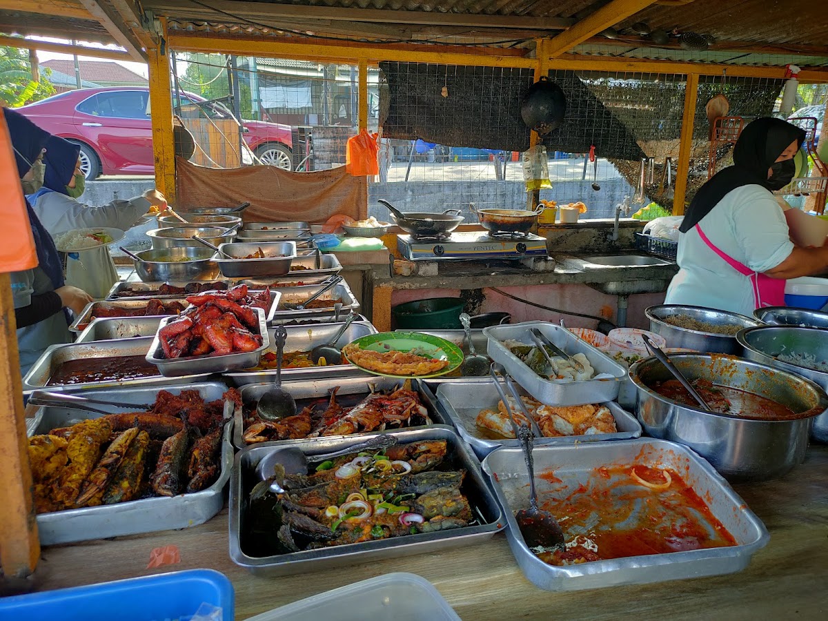 Warung Kuning Kak Zura - Photo 1