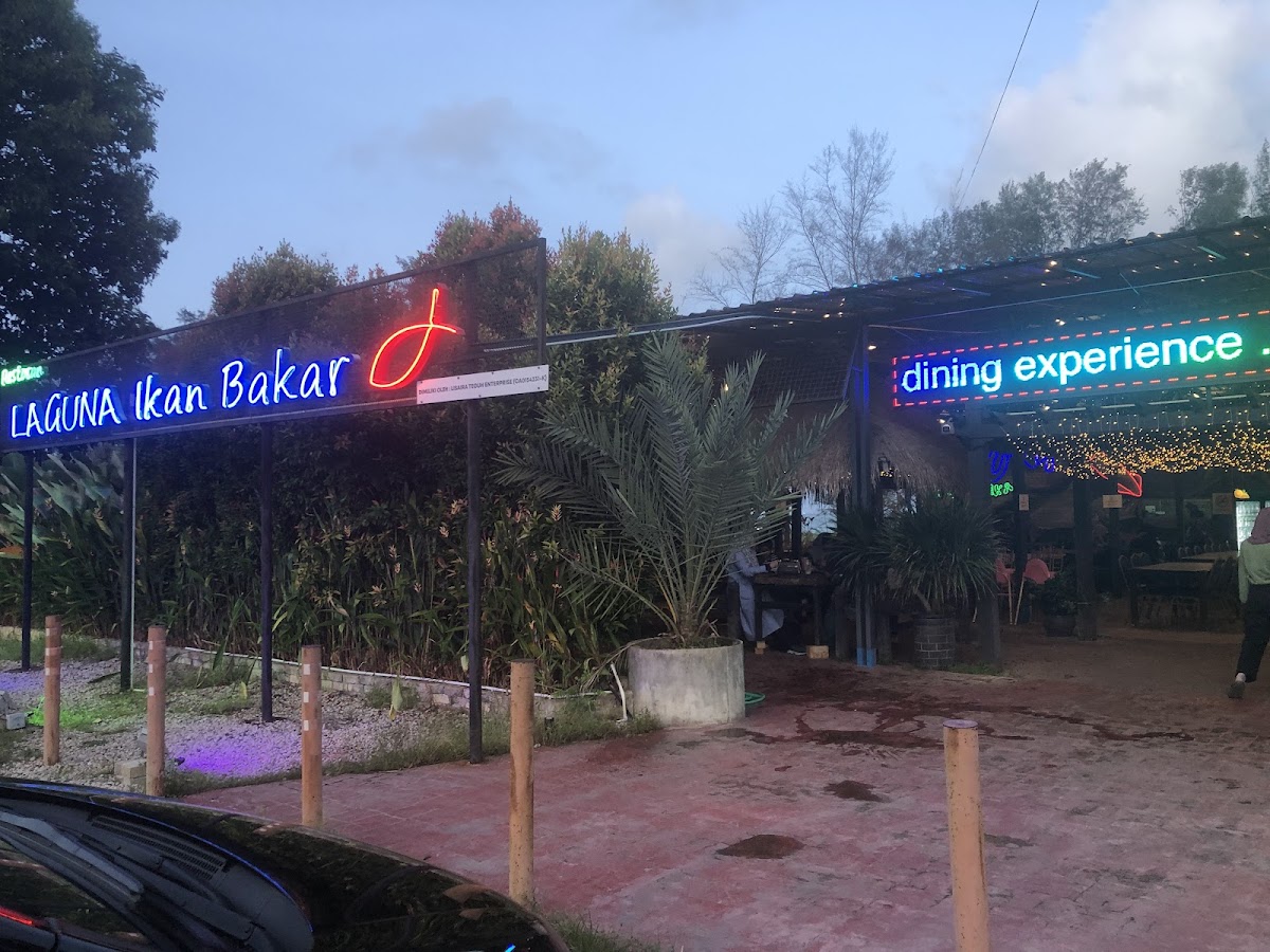 Restoran Laguna Ikan Bakar - Photo 3