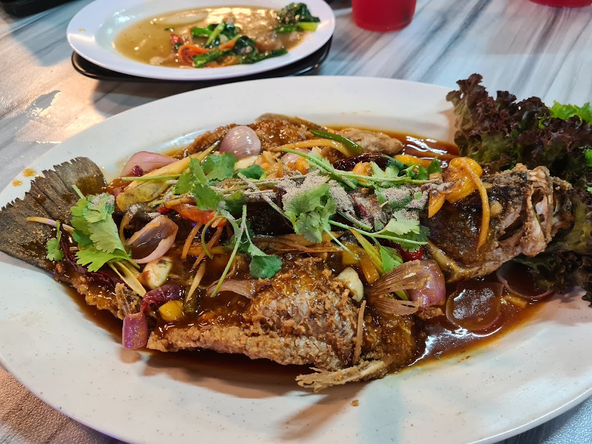Restoran Laguna Ikan Bakar - Photo 7