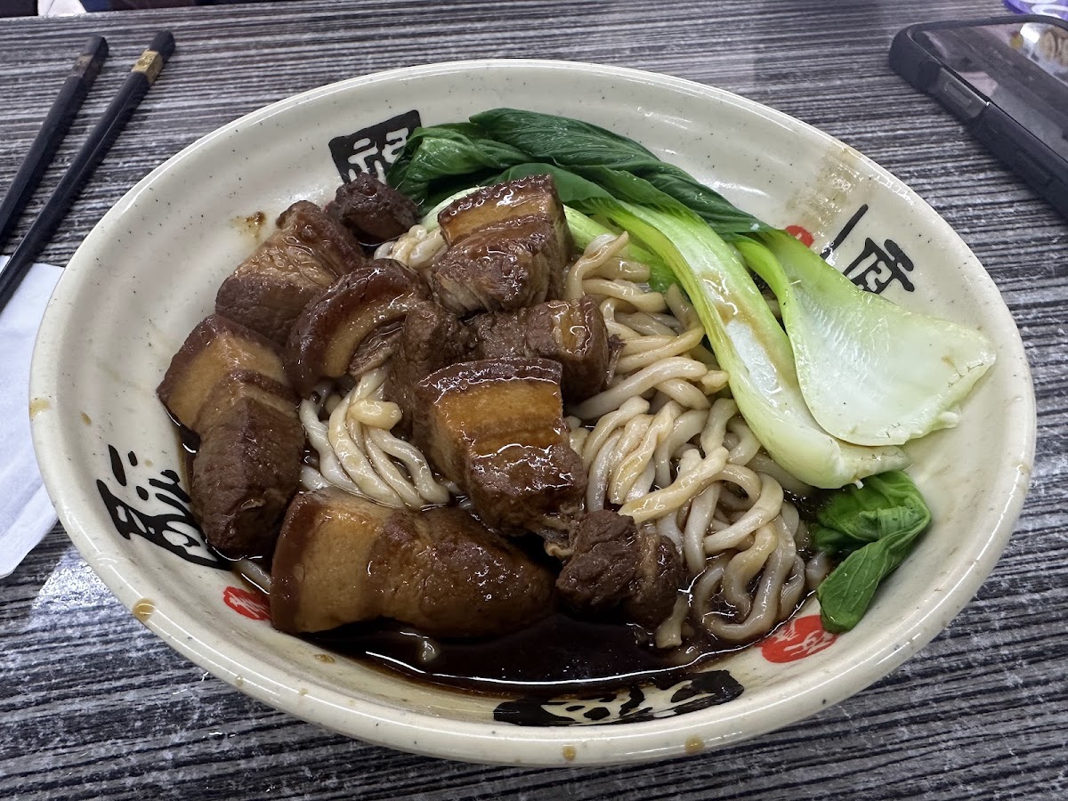 Best Friend Cafe - Photo 2