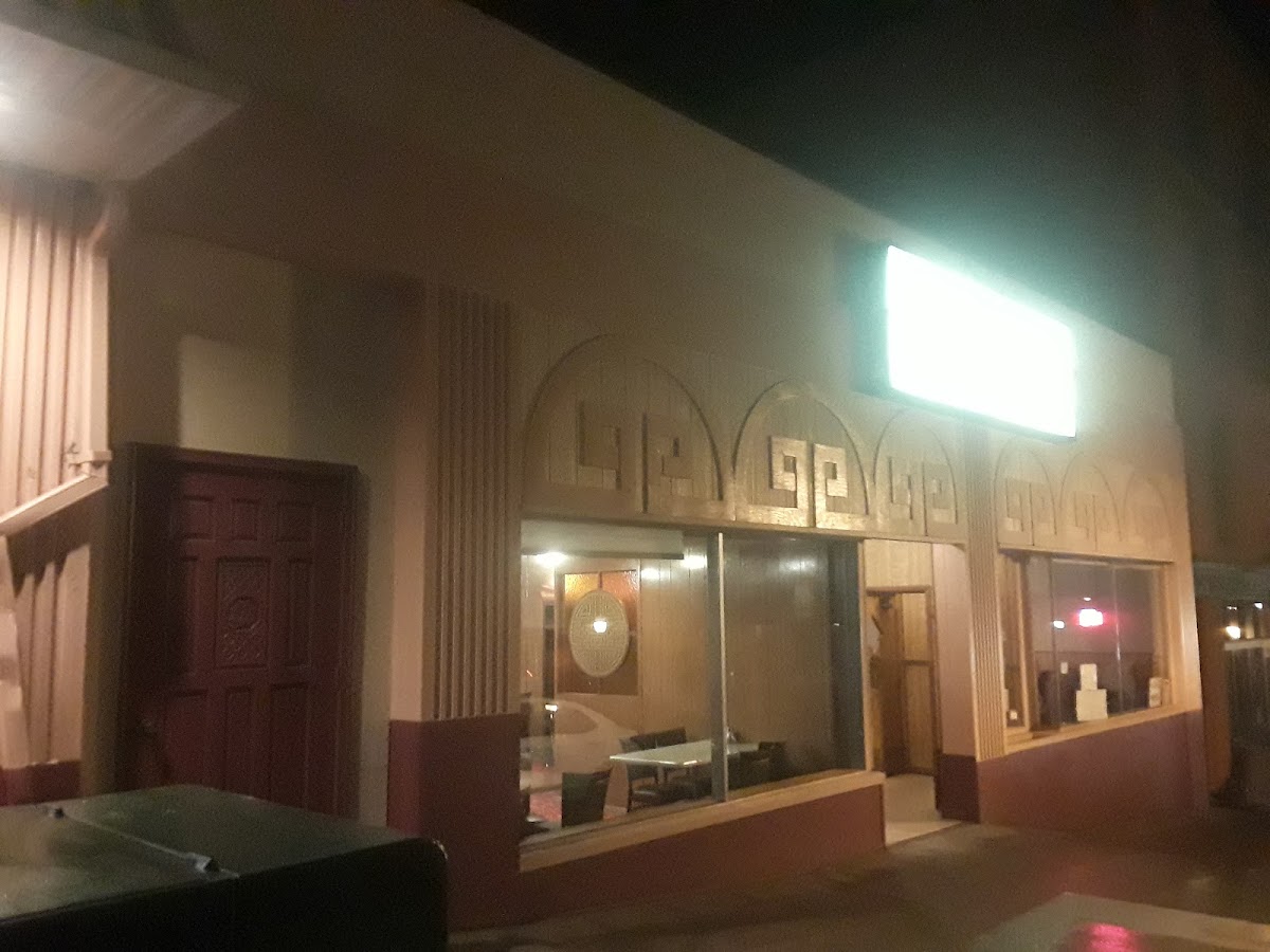 Hood River Restaurant - Photo 9