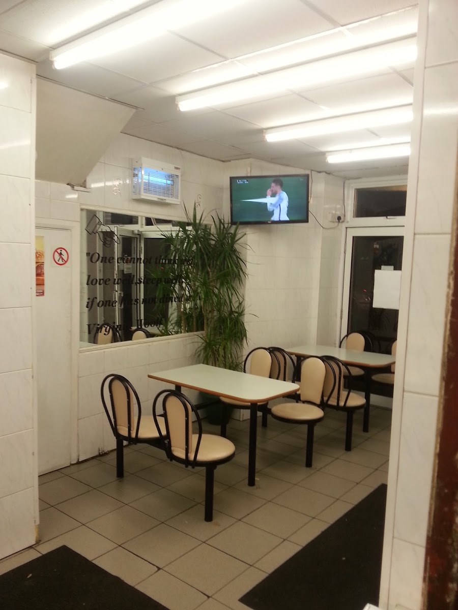 Tanya’s Fish Bar - Photo 5
