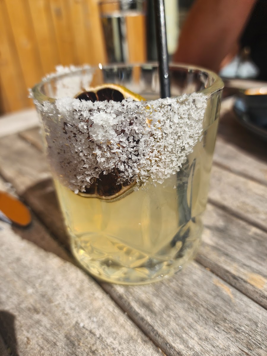 Lucy's Cantina Royale - Photo 1