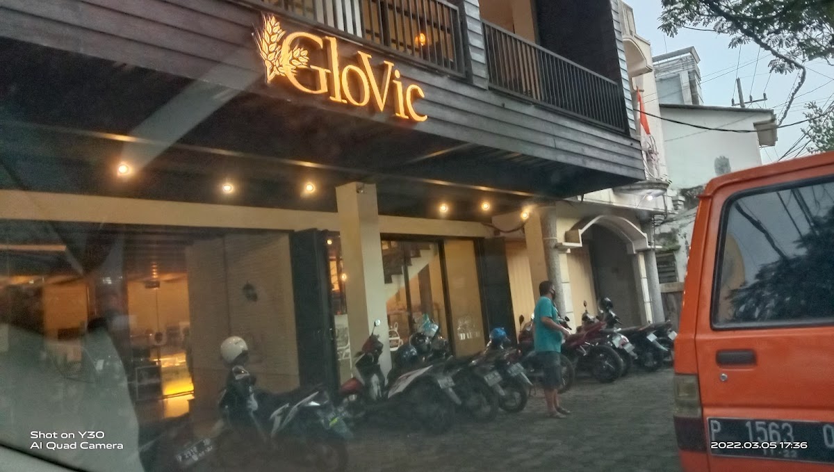 GloVic