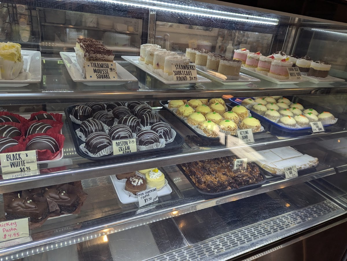 Mykonos Cafe & Bakery - Photo 2