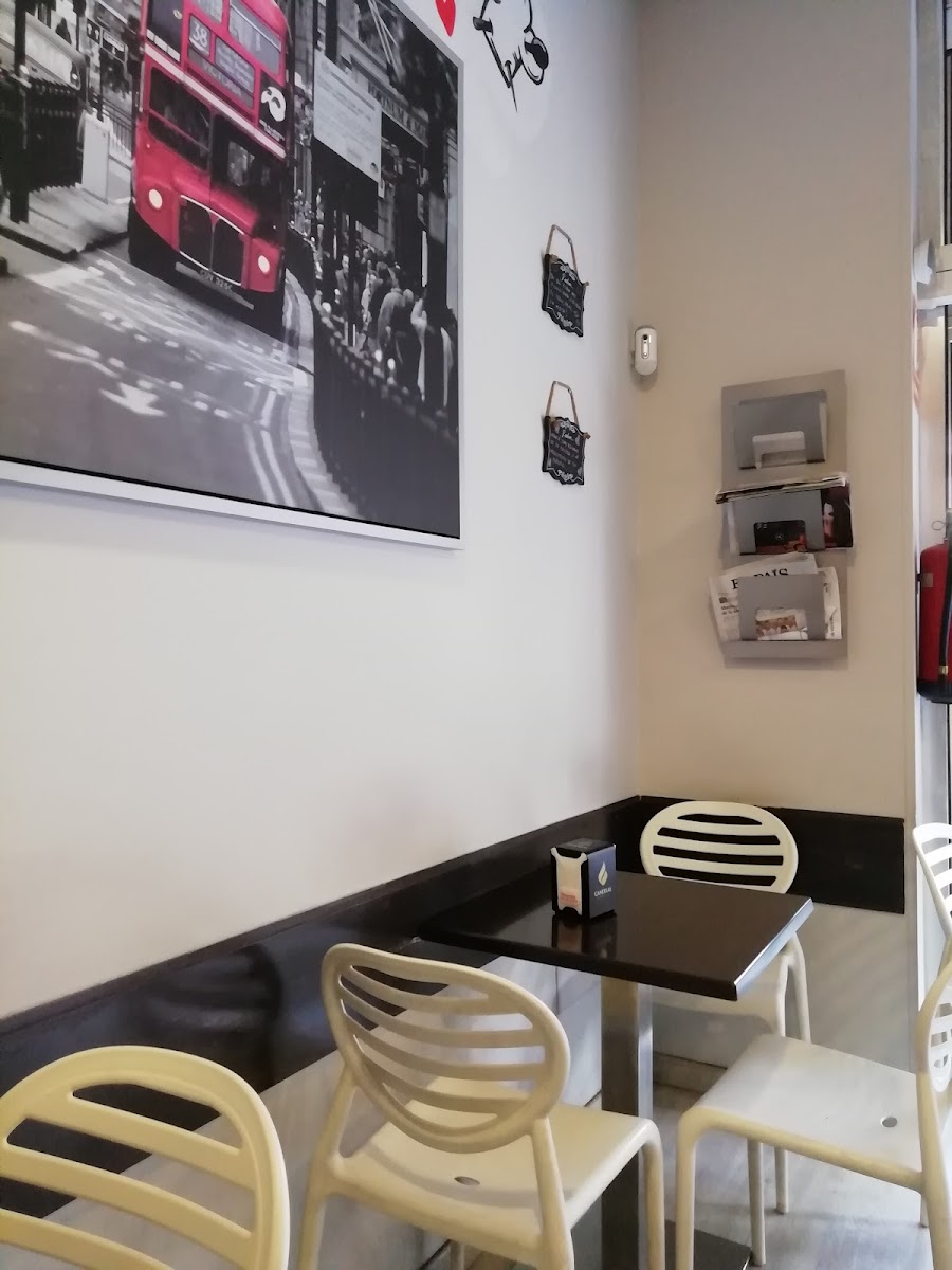 Cafeteria Experiencia - Photo 2