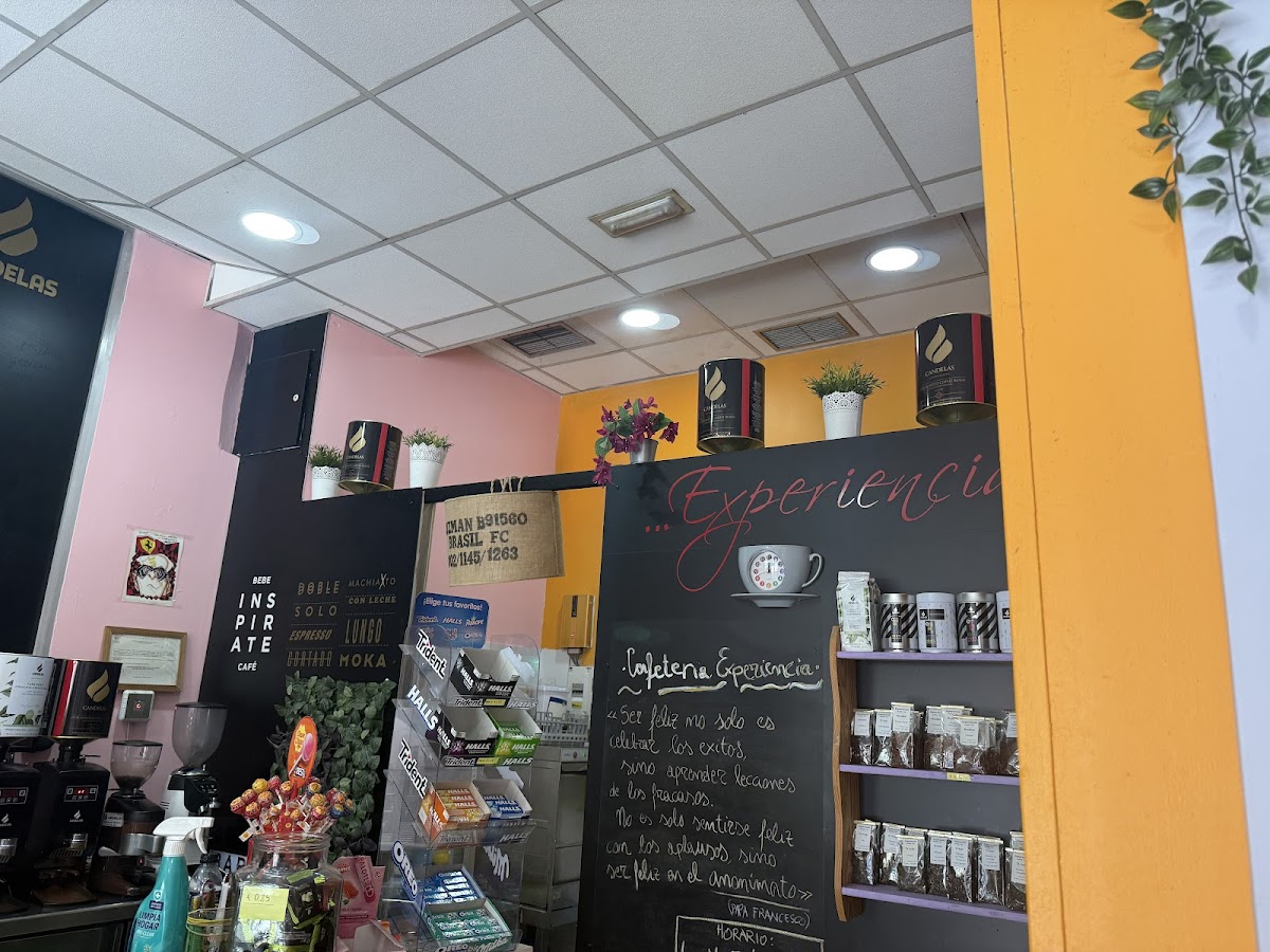 Cafeteria Experiencia - Photo 3