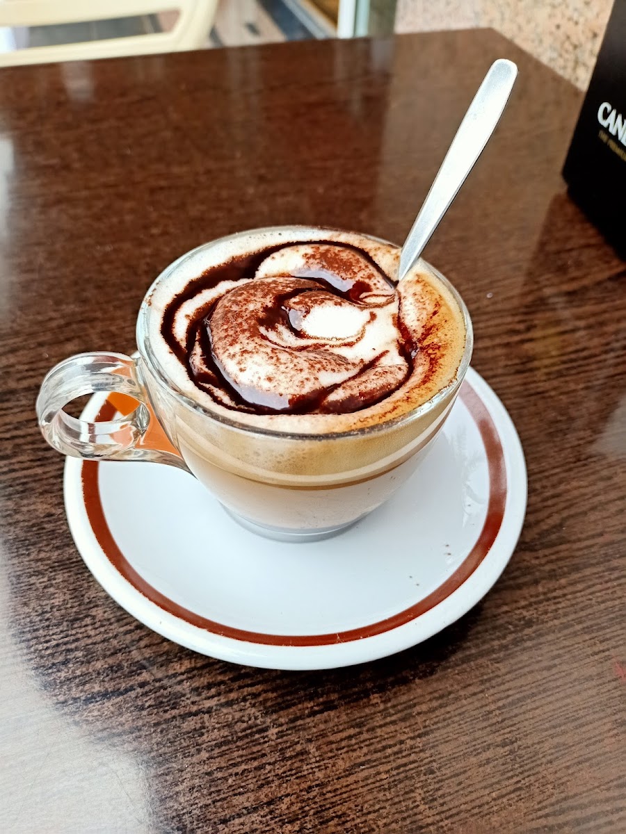 Cafeteria Experiencia - Photo 4