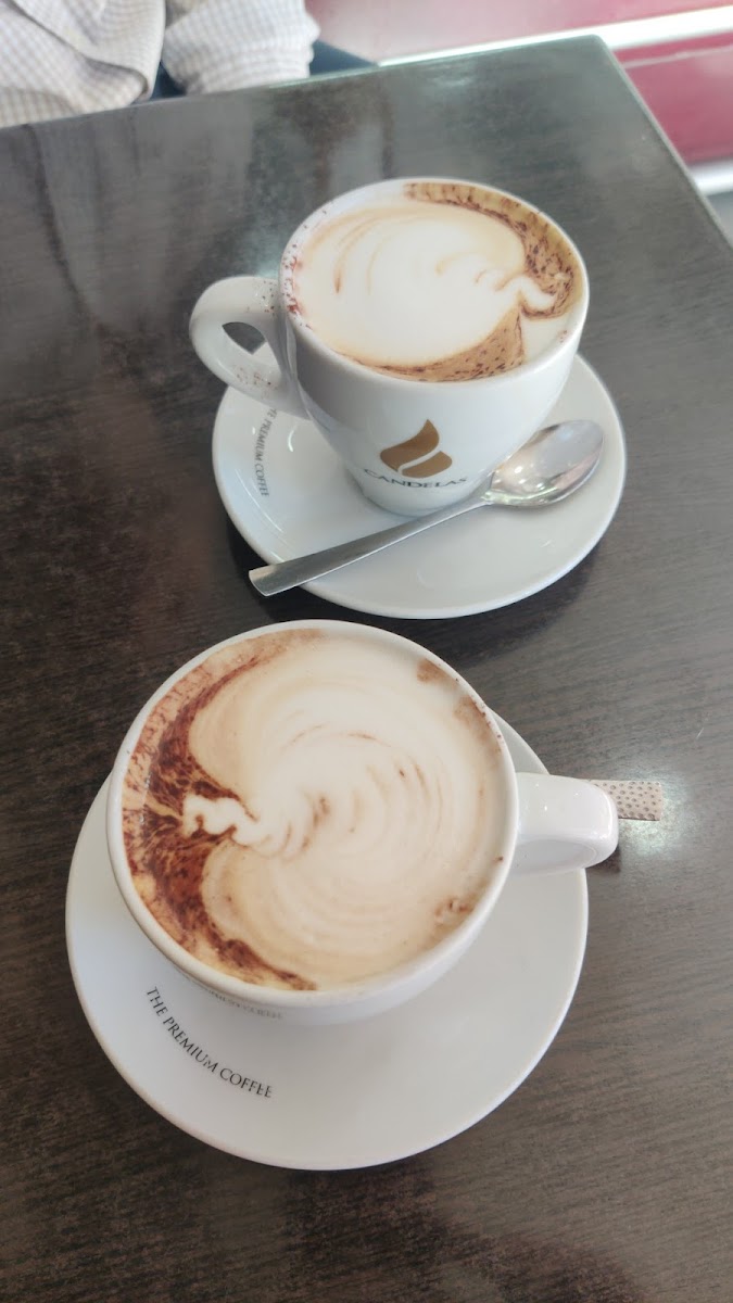Cafeteria Experiencia - Photo 5