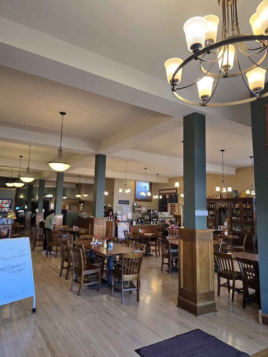 Harriman's Restaurant - Photo 2