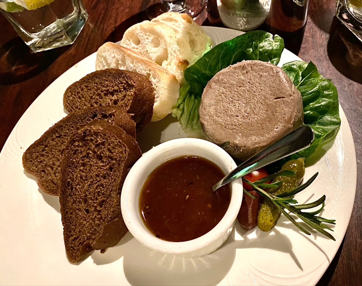 Normand's Restaurant - Photo 9