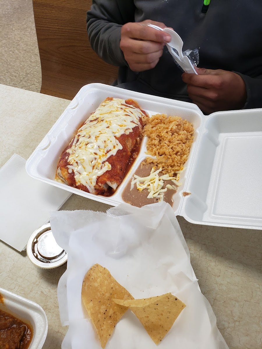 El Rodeo Tacos - Photo 9