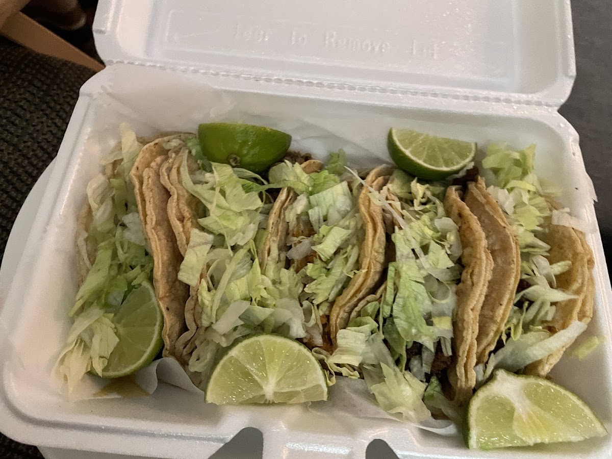 El Rodeo Tacos - Photo 3