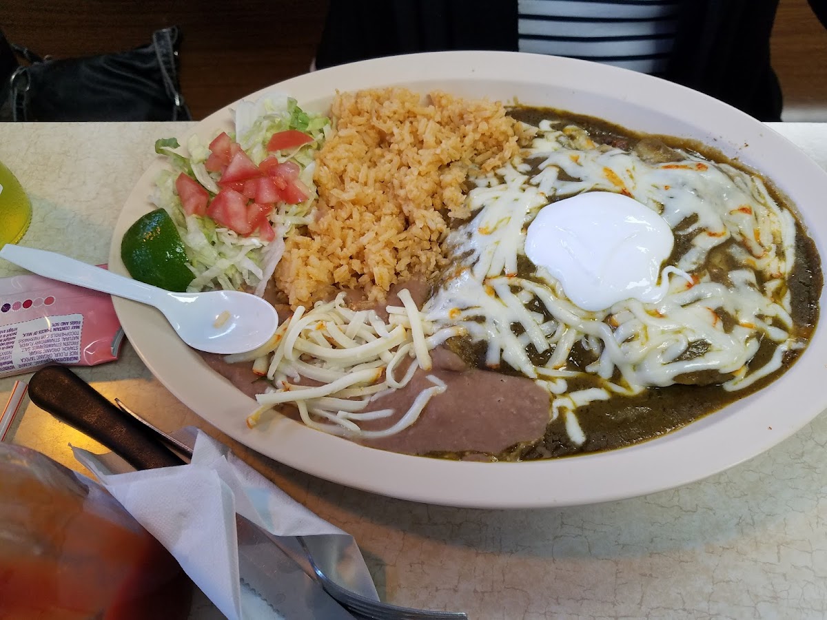 El Rodeo Tacos - Photo 4