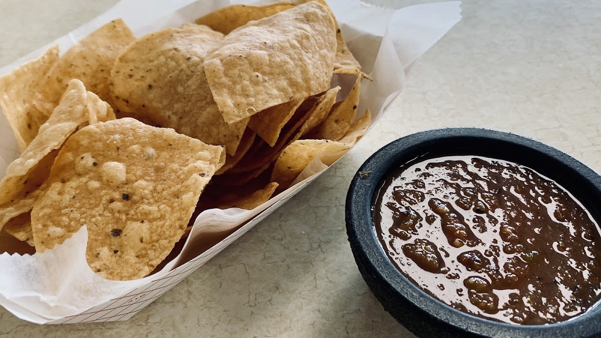 El Rodeo Tacos - Photo 7