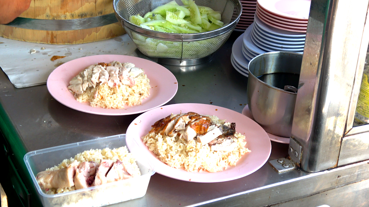 Hilir Garden Ice Cafe & Restaurant - Photo 9